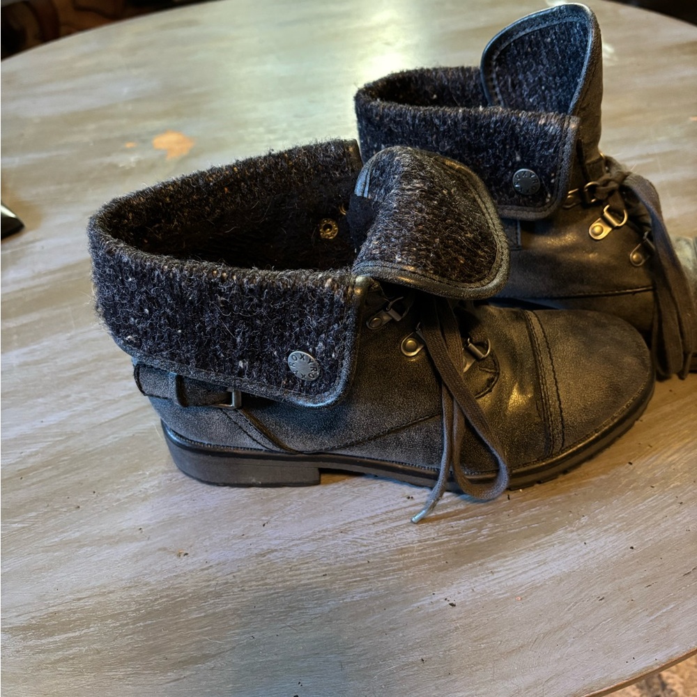 Roxy boots size 7.5